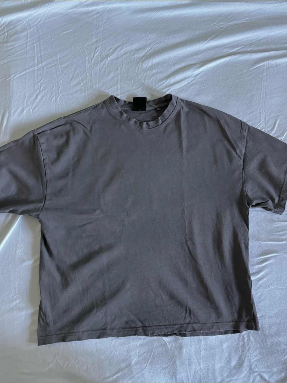 Pull&Bear Men's Short Sleeve Crewneck Tee in Charcoal Gray